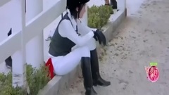 影视原声 - 继吴秀波坠马后蒋欣又坠马!背部着地失控重摔