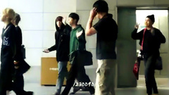 下班的防弹少年团向粉丝挥手上车 弘大签名会 17/10/08