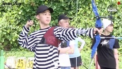 JIMIN(防弹少年团) - 37 [BANGTAN BOMB] BTS Practicing Archery @ 2016 ISAC CUT