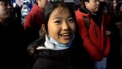 首尔街头跳twice <tt>百人围观