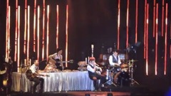 五月天 - 疯狂世界 & talking & 笑忘歌