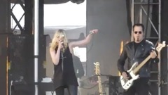 The Walls Are Closing In/Hangman