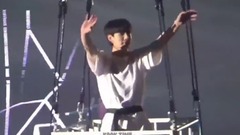 田柾国(防弹少年团) - 乘坐热气球的田柾国