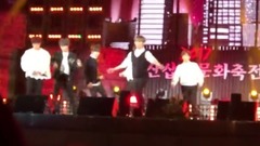 Astro(韩国) - 应该紧紧抓住你舞台