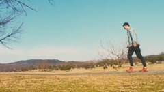 Alone Together/一起孤独 MV