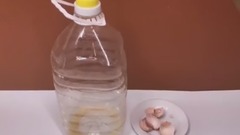 空油桶只要戳一个孔,作用太强大,以后别再扔了!