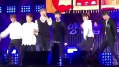 Astro(韩国) - Baby & 因为是你 & Breathless & 应该紧紧抓住你