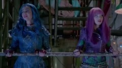 Dove Cameron,Sofia Carson - Space Between (后裔2插曲)