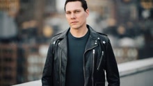 Tiësto & Aloe Bla - Carry You Home