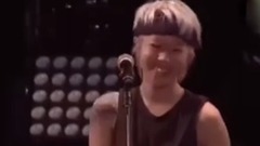 大家都知道王菲嗓音不用说 没想到窦靖童台风也这么棒