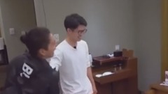 综艺<高能少年团>昏睡王俊凯遭王大陆"陷害" 张一山暖心帮小凯盖被子