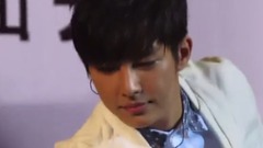 Talking To The Moon & 我要快乐&傻子