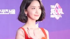 允儿(少女时代) - 首尔樱花红地毯