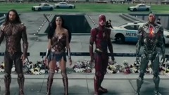 <正义联盟>蝙蝠侠和神奇女侠角色预告特辑