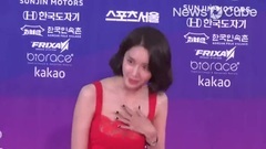 少女时代,允儿(少女时代) - 红毯及领奖部分视频红毯-NewsCube