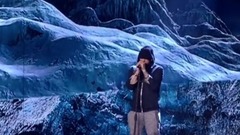 Eminem,Skylar Grey - Walk On Water