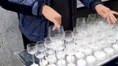 Песня Гарри Поттер играл на бокалах