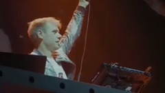Armin Van Buuren,Hardwell - Two Is One
