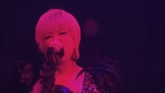 滨崎步 - Is This LOVE?