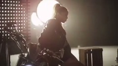 艾希礼罗伯茨-女人