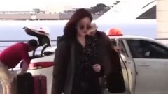 少女时代,徐玄(少女时代) - 徐贤拍摄日程机场新闻视频一则