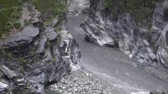 烟云细雨太鲁阁