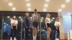 金泫雅 - Lip & Hip