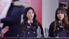 美娜,些宁(gugudan) - 签售环节剪影