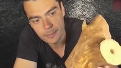 牛人把一根木头做成了加湿器,真是奇思妙想,效果杠杠的!