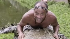 奄奄一息的鳄鱼給一个男子救治,隔天鳄鱼登门拜访!接下來20年这只鳄鱼做的事简直不可思议