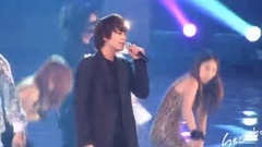 圭贤(Super Junior) - 歌谣大祝祭饭拍1 10 /12/30