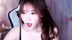 The Goddess Of Dew About Birds