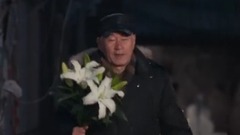 一段青年人看了会沉思,中年人会感动的视频