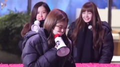 BLACKPINK - BLACKPINK的LISA和JENNIE和ROSE超近镜表演