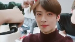 Astro(韩国) - ASTRO DDOCA In音中 17/11/25