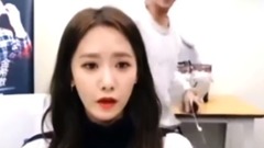 少女时代,金希澈(Super Junior),允儿(少女时代) - 允儿直播,偶遇抽风的希澈搞事情,这个翻译很有灵性