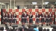 AKB48,NGT48 - 新潟一番 NGT48 1時間の手形ペイント ギネス記録逹成