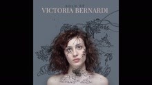 Victoria Bernardi - Me Despierto (Pseudo Video)