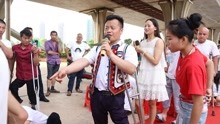 残疾大家族，街头花式演唱，声音各具特色，谁触达了你的内心？