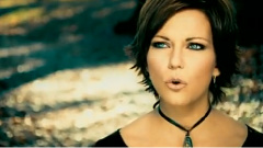 Martina McBride - Concrete Angel