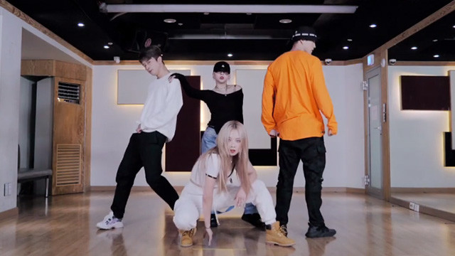 KARD - Dumb Litty