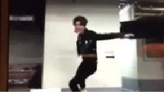 鹿晗更新视频一则