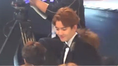 在台下跳Mamma Mia