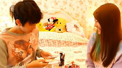 四叶草JoyceChu - Brother Does My Makeup Video