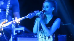 Avril Lavigne - Let Me Go