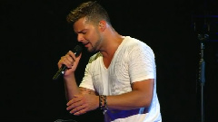 Ricky Martin - Fuego de Noche,Nieve de Dia