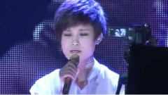 李宇春 - 不可能的声音 & 和你一样 & 失心疯 & 粉末 &