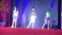 长直发的她 & Alone & Gentleman & 田园日记