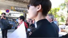 李宇春 - 李宇春清新亮相戛纳尼斯机场 印花套装被赞穿出名模感