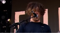 Fall Out Boy - My Songs Know What You Did In The Dark(Light Em Up)